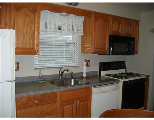 878 Glass Run Road Baldwin, PA 15236 - Photo 3 of 18 Kitchen. Updated Eat In Kitchen With Pantry & Pergo Floors