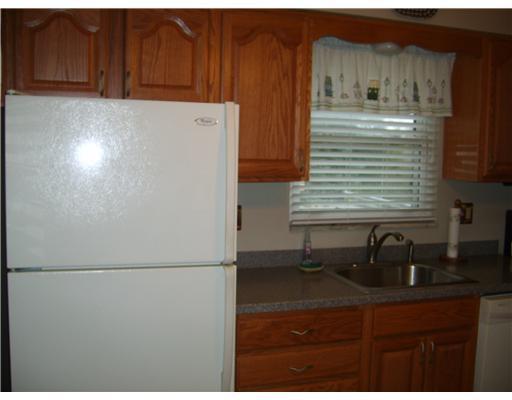 878 Glass Run Road Baldwin, PA 15236 - Photo 7 of 18 Kitchen. Appliances included