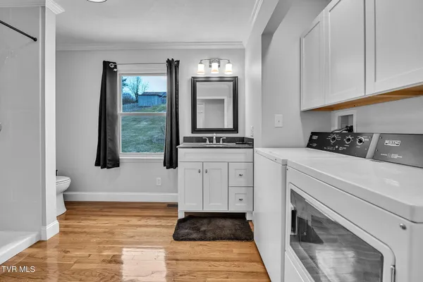 $379,000 | 826 Mosby Street Southwest, Abingdon, VA 24210