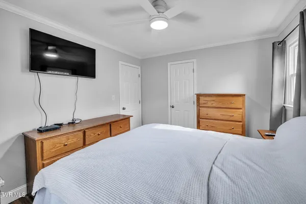 $379,000 | 826 Mosby Street Southwest, Abingdon, VA 24210