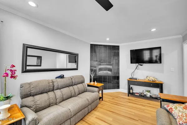 $379,000 | 826 Mosby Street Southwest, Abingdon, VA 24210