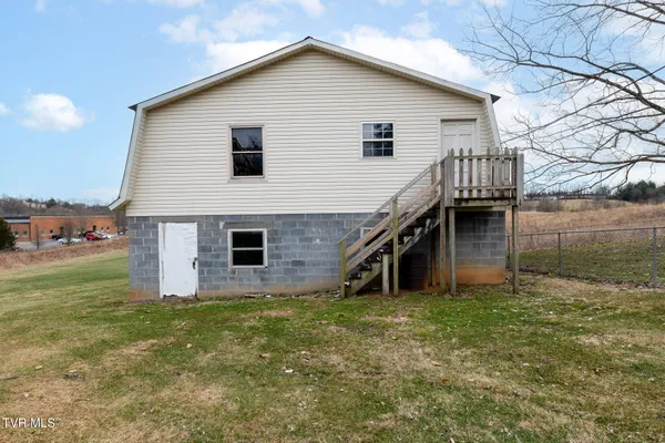 $379,000 | 826 Mosby Street Southwest, Abingdon, VA 24210