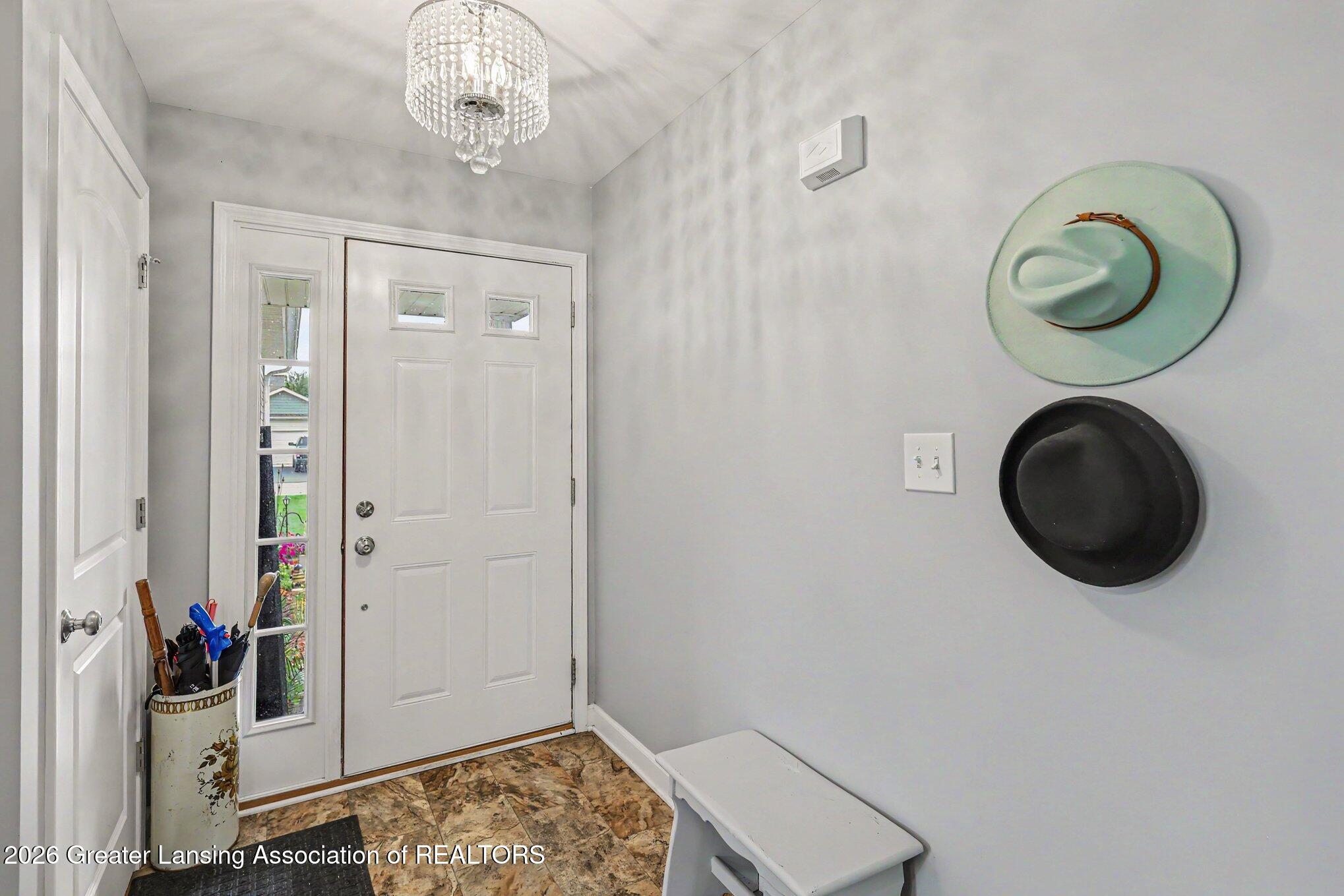 4011 Eastbridge Road Stockbridge, MI 49285 - Photo 14 of 25 Entry