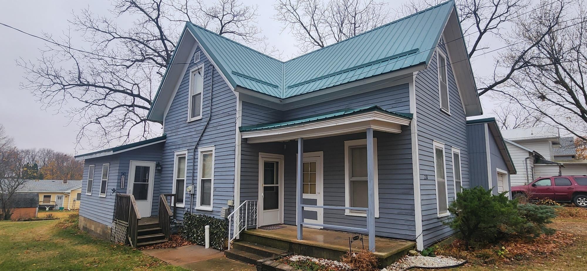 210 West Spring Street Strawberry Point, IA 52076 - Photo 15 of 16 Gallery Image 15