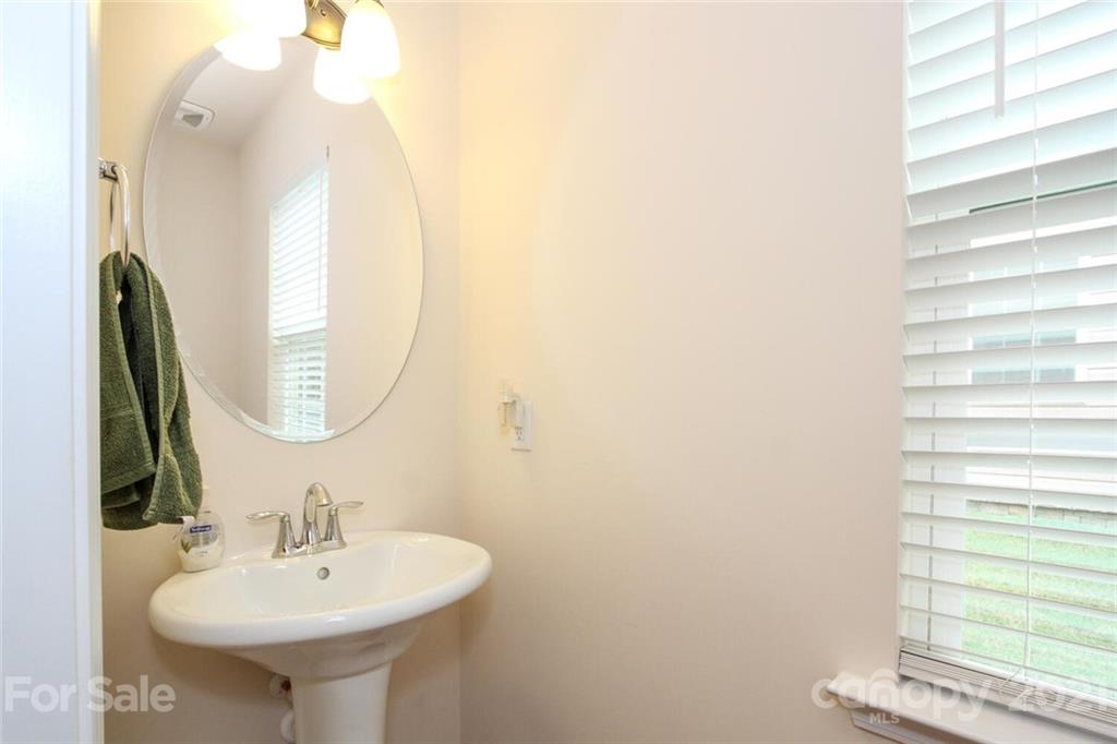 10329 Ebbets Road Charlotte, NC 28273 - Photo 16 of 36 Gallery Image 16
