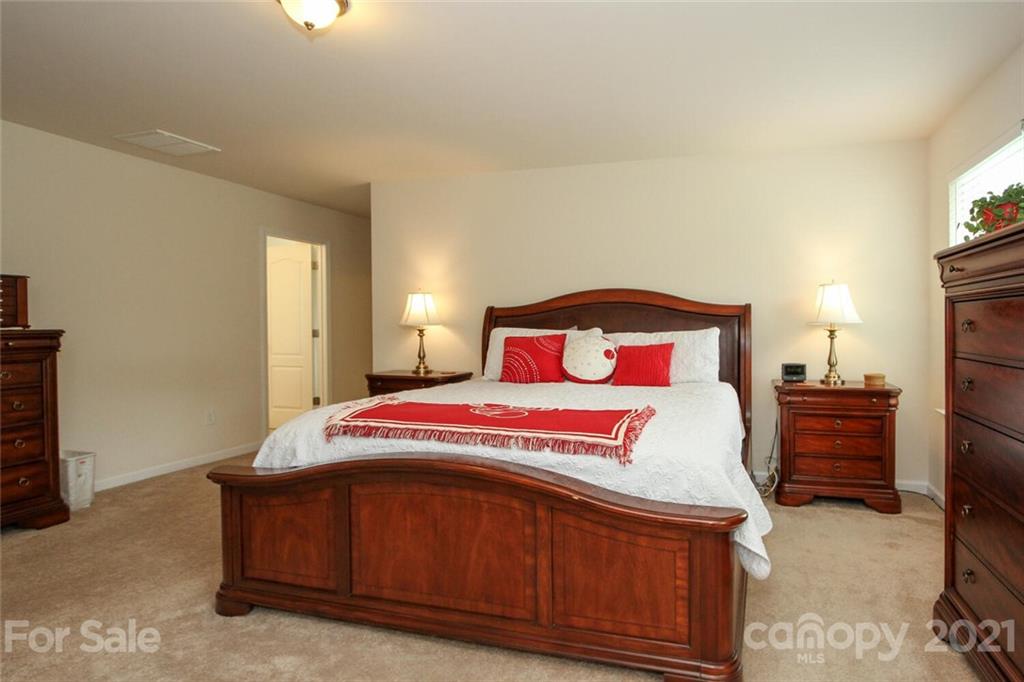 10329 Ebbets Road Charlotte, NC 28273 - Photo 18 of 36 Gallery Image 18