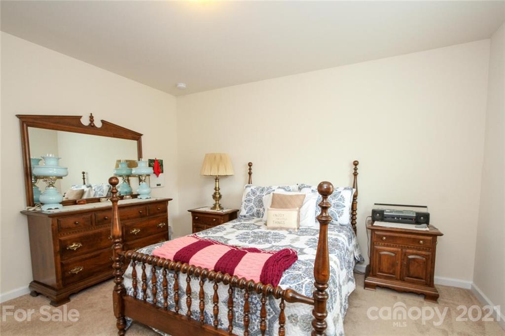 10329 Ebbets Road Charlotte, NC 28273 - Photo 24 of 36 Gallery Image 24
