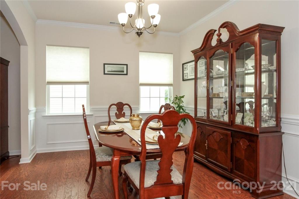 10329 Ebbets Road Charlotte, NC 28273 - Photo 5 of 36 Gallery Image 5