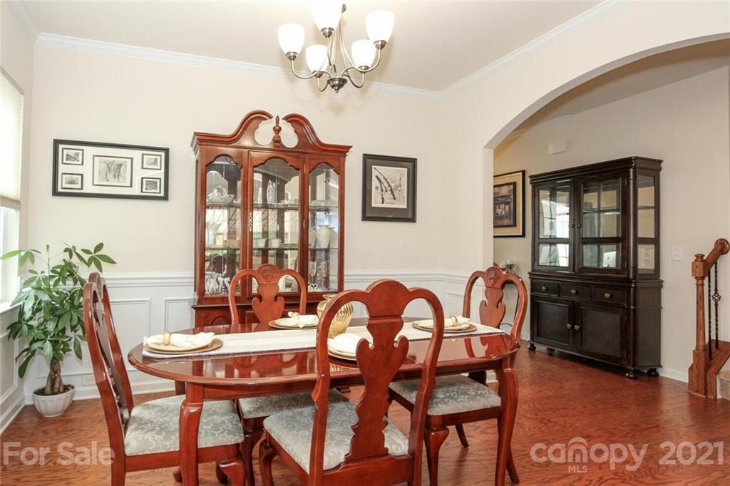 10329 Ebbets Road Charlotte, NC 28273 - Photo 6 of 36 Gallery Image 6