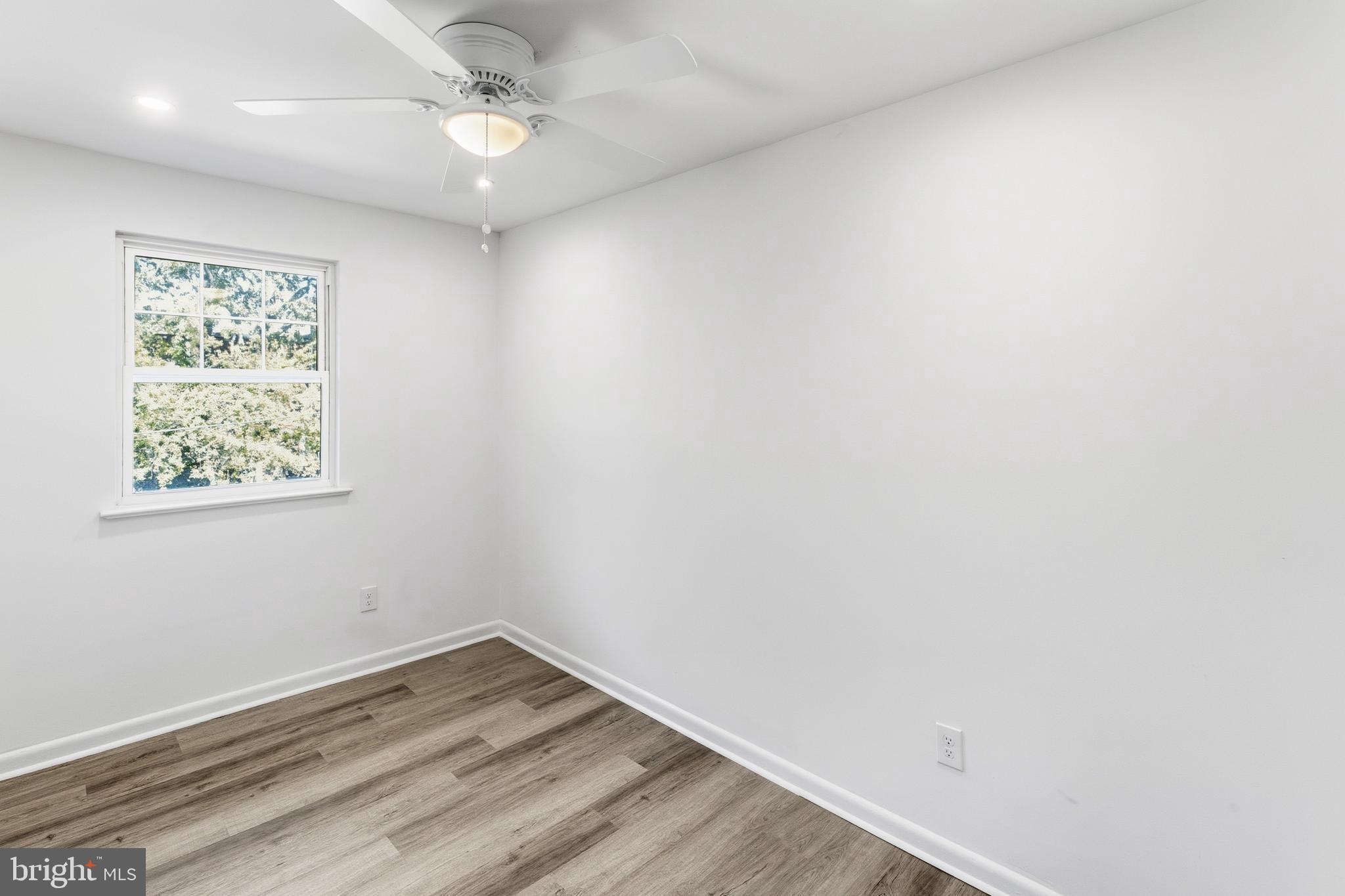 1019 First Street Alexandria, VA 22314 - Photo 27 of 37 3rd Bedroom