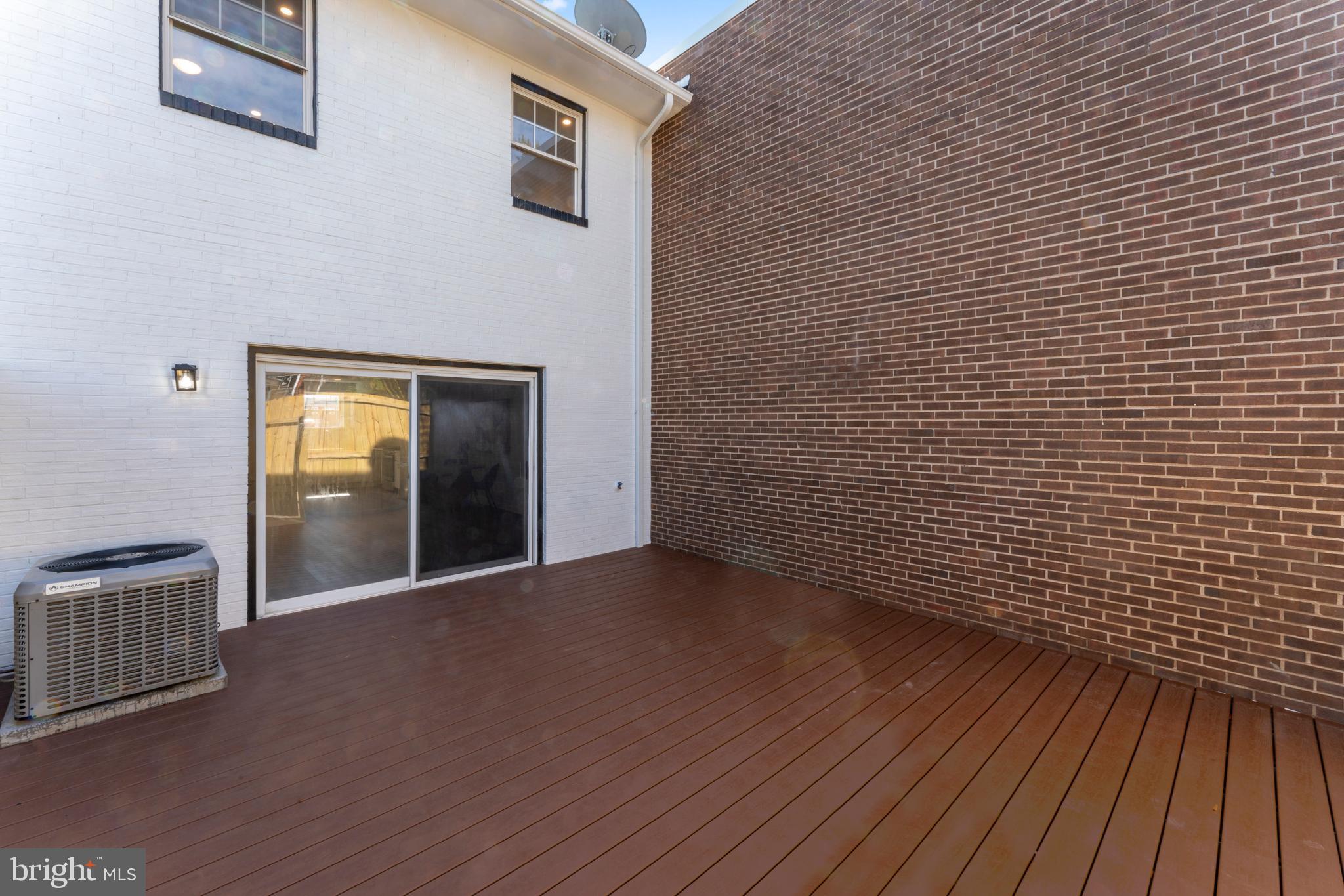 1019 First Street Alexandria, VA 22314 - Photo 32 of 37 Deck