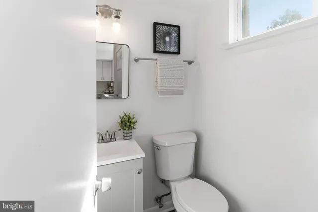 $930,000 | 1019 First Street, Alexandria, VA 22314