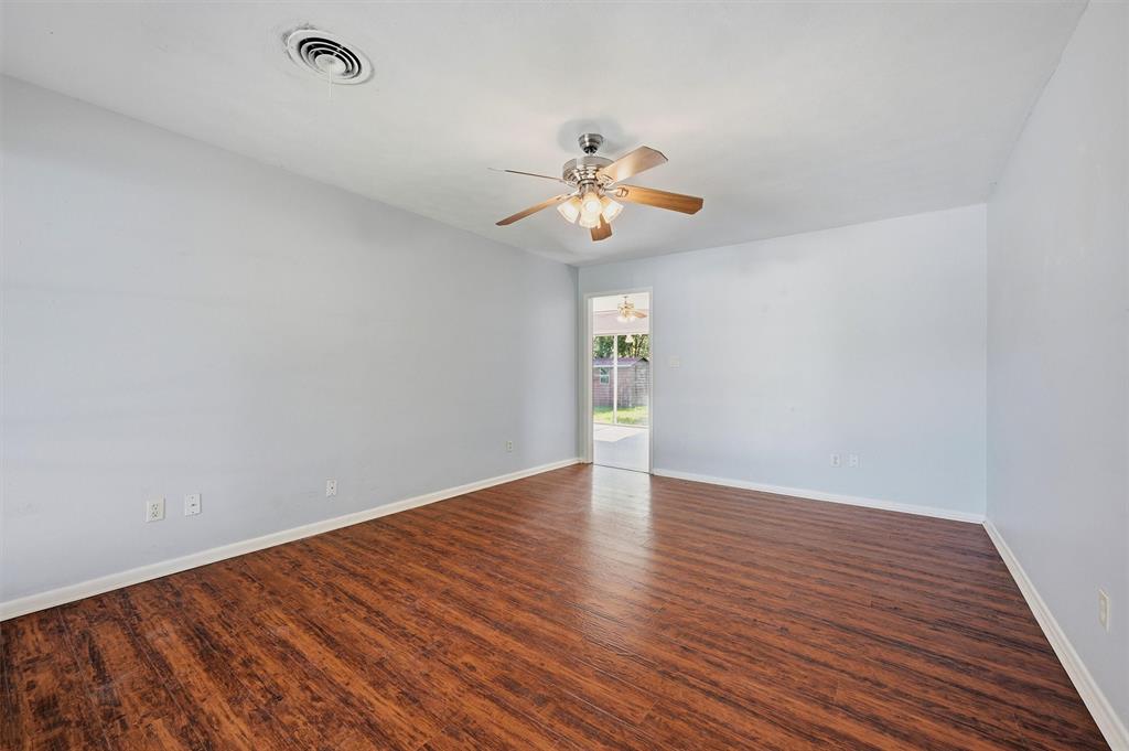 901 Maple Street Howe, TX 75459 - Photo 7 of 29