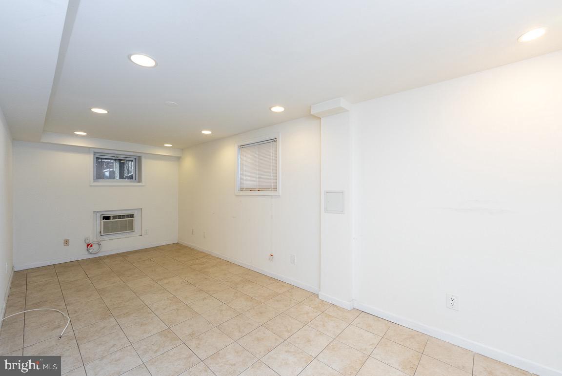 1390 Rittenhouse Street Northwest Washington, DC 20011 - Photo 36 of 39 Gallery Image 36