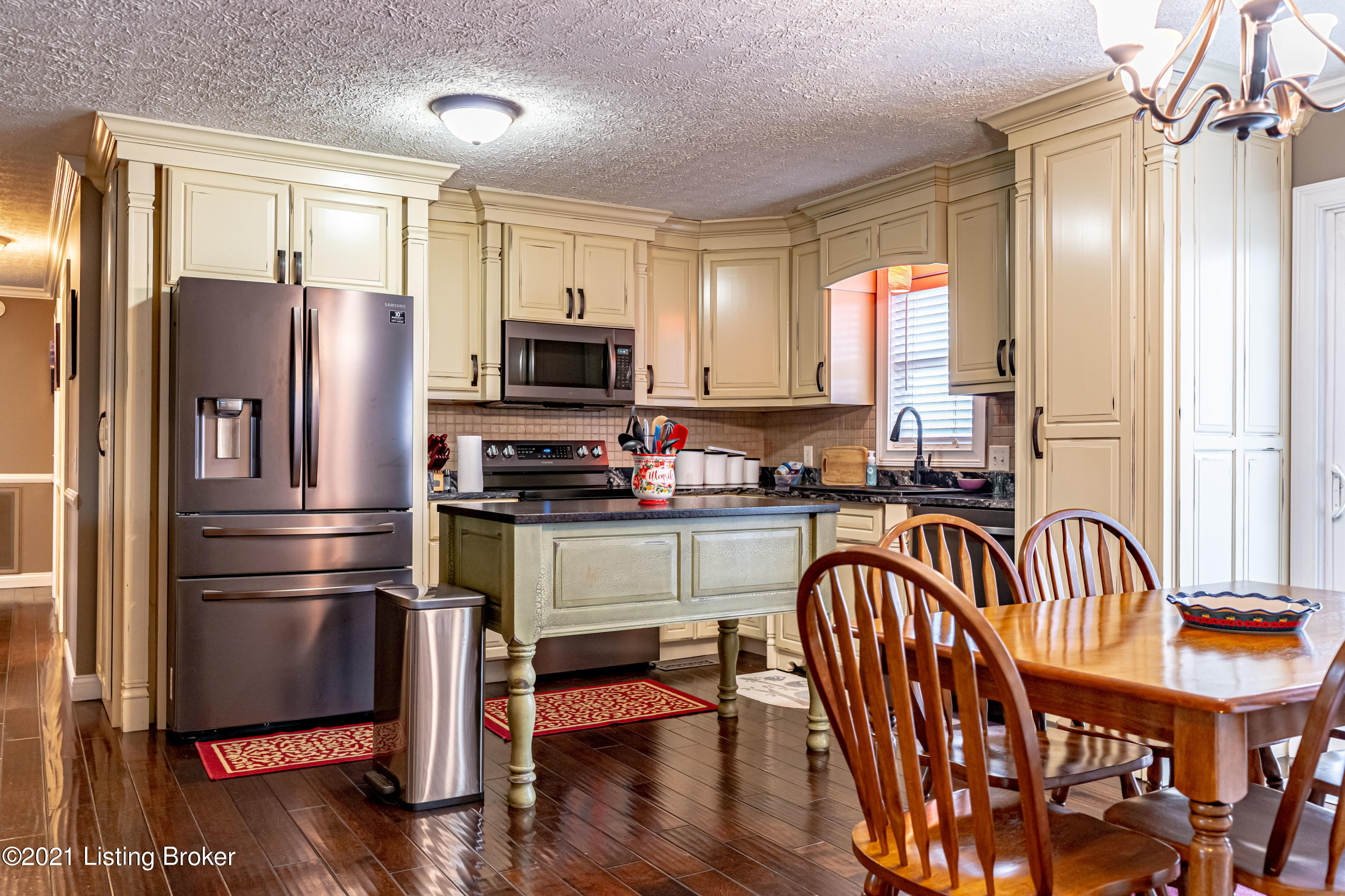 668 Salem Church Road Bee Spring, KY 42207 - Photo 11 of 92 13