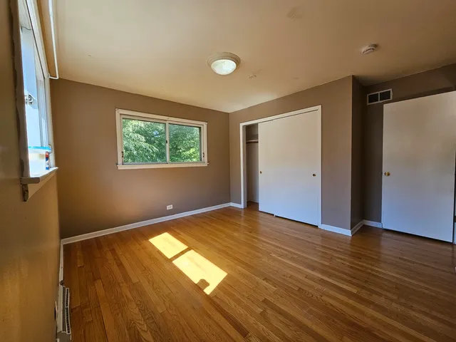 $2,950 | 9924 Crawford Avenue, Skokie, IL 60076