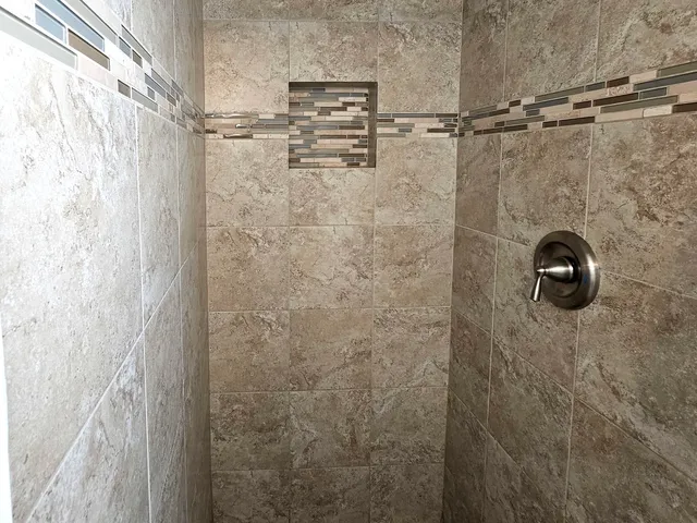 $2,950 | 9924 Crawford Avenue, Skokie, IL 60076