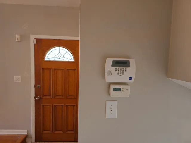 $2,950 | 9924 Crawford Avenue, Skokie, IL 60076