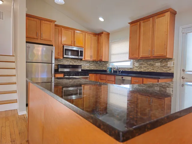 $2,950 | 9924 Crawford Avenue, Skokie, IL 60076