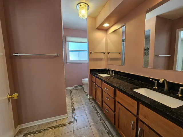 $2,950 | 9924 Crawford Avenue, Skokie, IL 60076