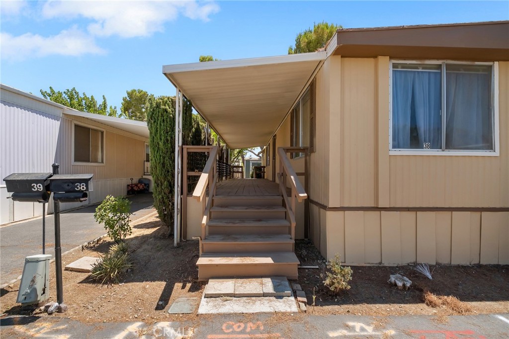 11414 Serra Road, Unit 38 Apple Valley, CA 92308 - Photo 3 of 25