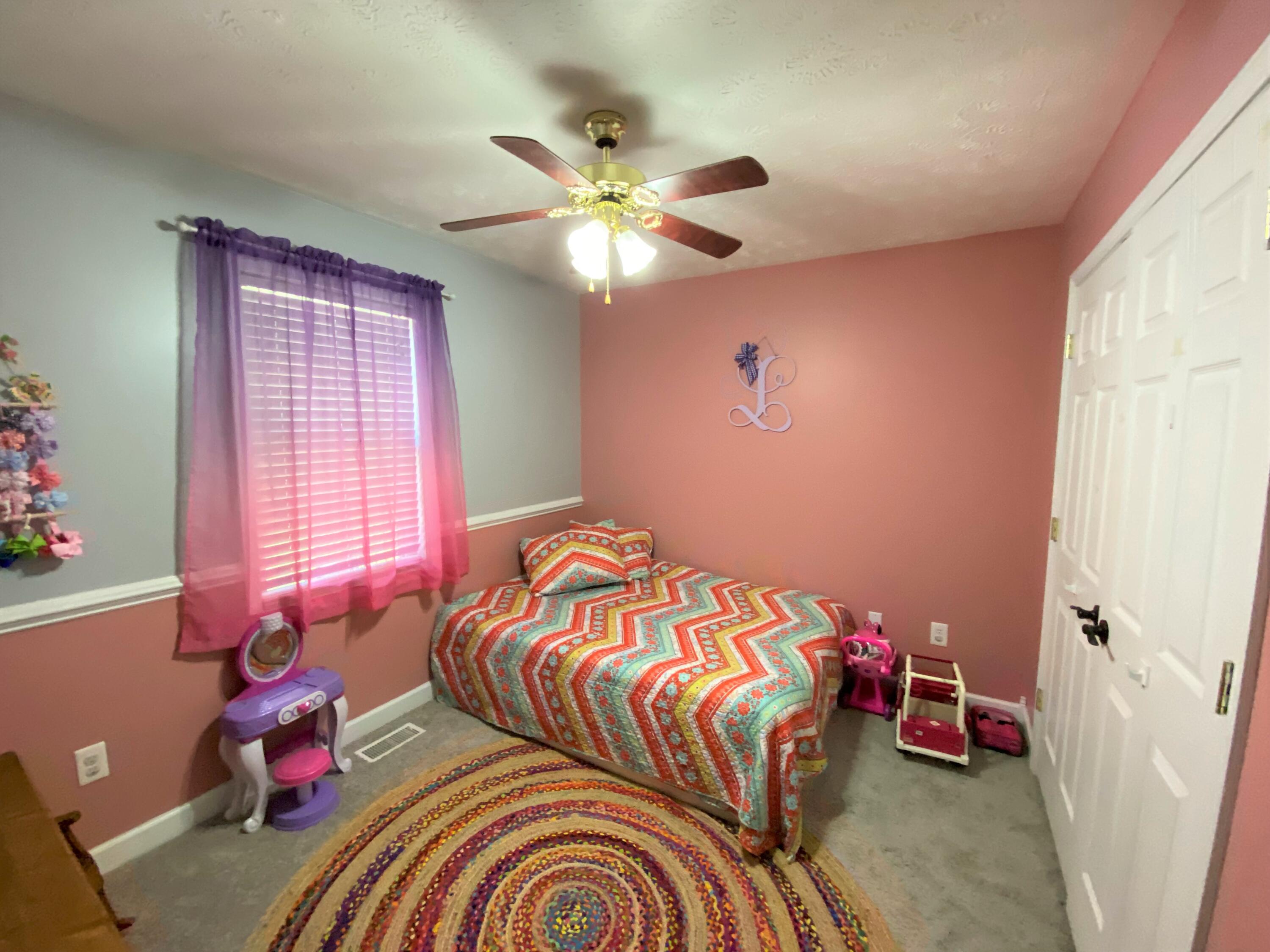4476 Ecton Road Winchester, KY 40391 - Photo 16 of 35 Guest Bedroom 2.1