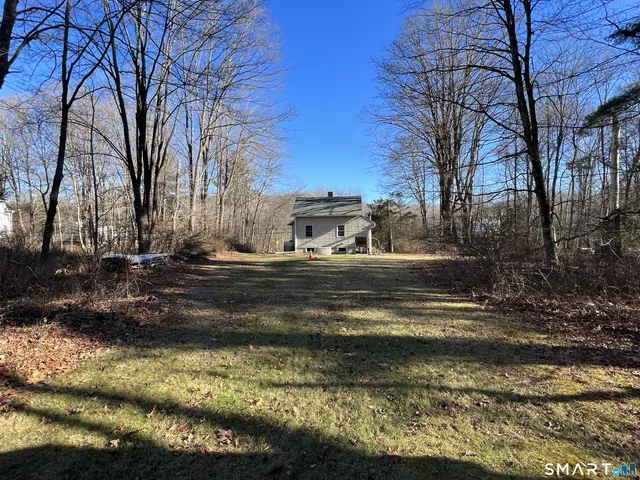$575,000 | 290 Newtown Turnpike, Weston, CT 06883