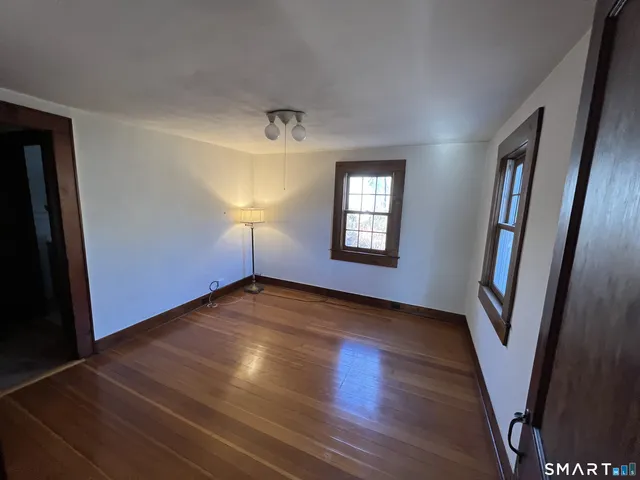 $575,000 | 290 Newtown Turnpike, Weston, CT 06883