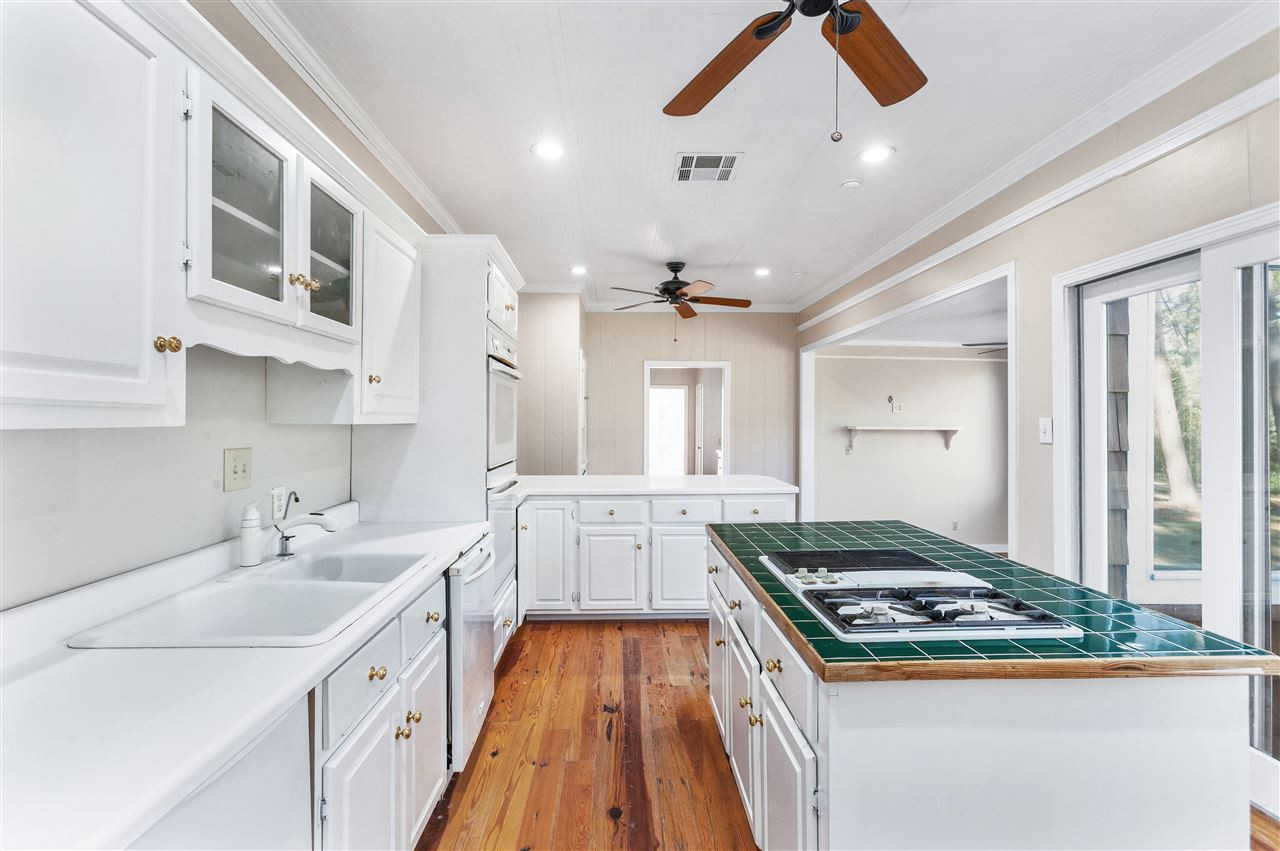 930 Meadowbrook Road Jackson, MS 39206 - Photo 17 of 50 Photo 17