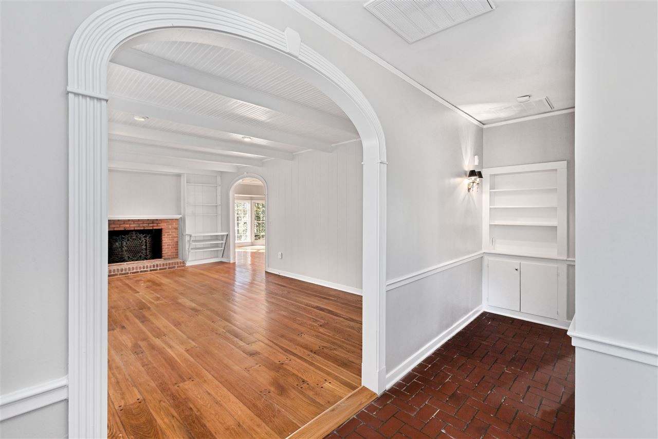 930 Meadowbrook Road Jackson, MS 39206 - Photo 7 of 50 Photo 7