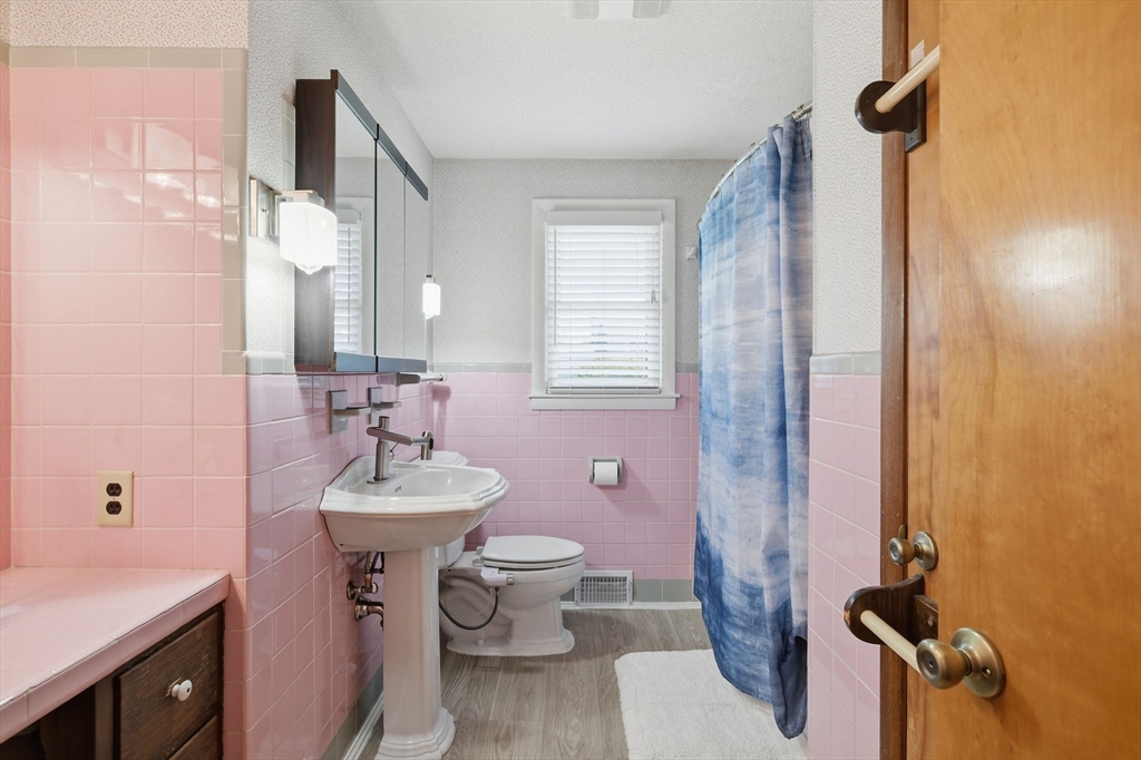 33 Druid Hill Road Springfield, MA 01129 - Photo 21 of 40