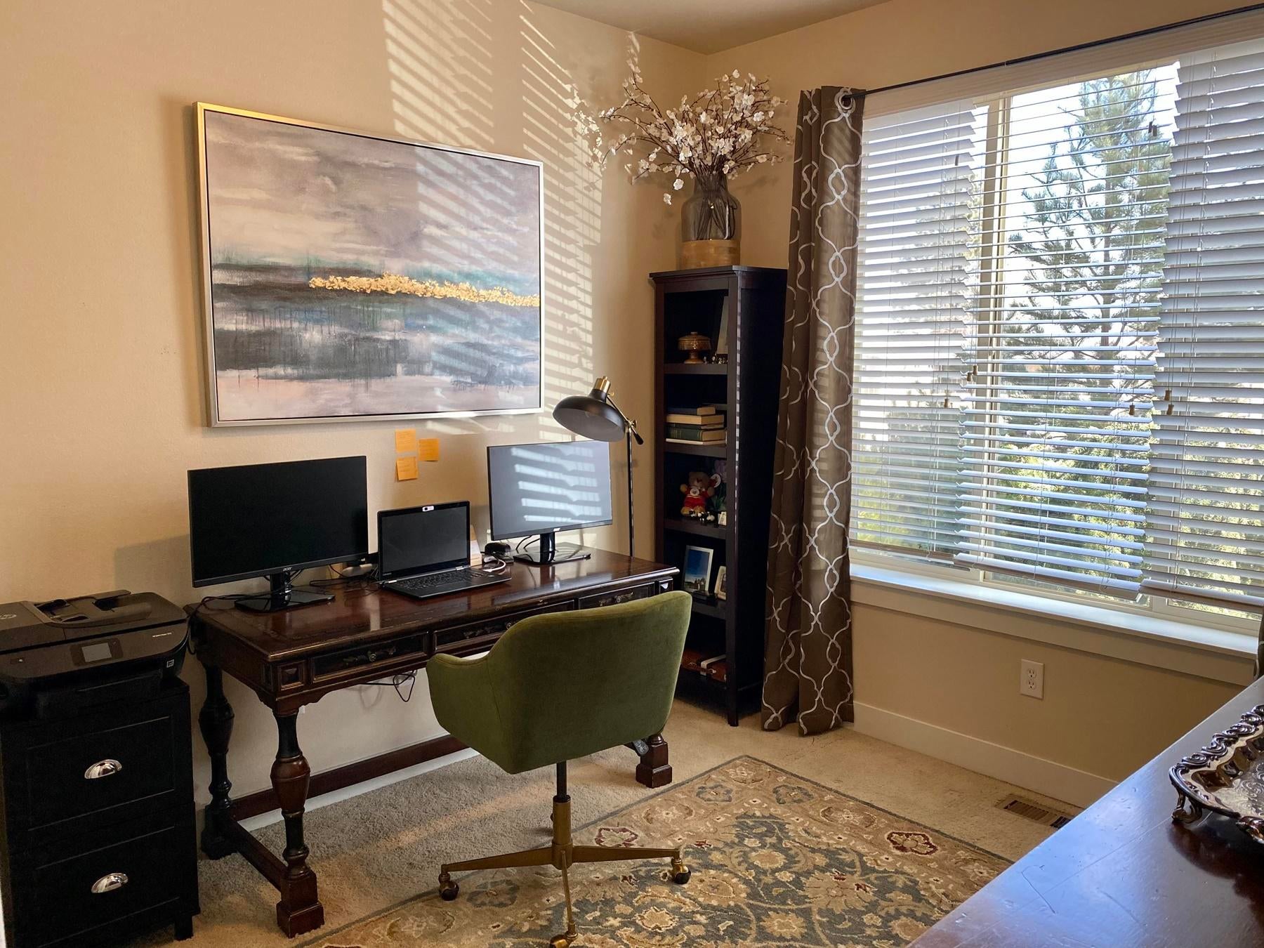 62483 Eagle Road Bend, OR 97701 - Photo 17 of 27 14-Downstairs BR