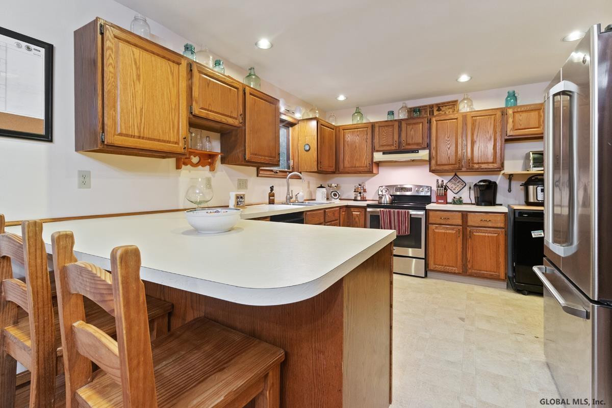 21 Phillips Road Stillwater, NY 12170 - Photo 16 of 49 Photo 17