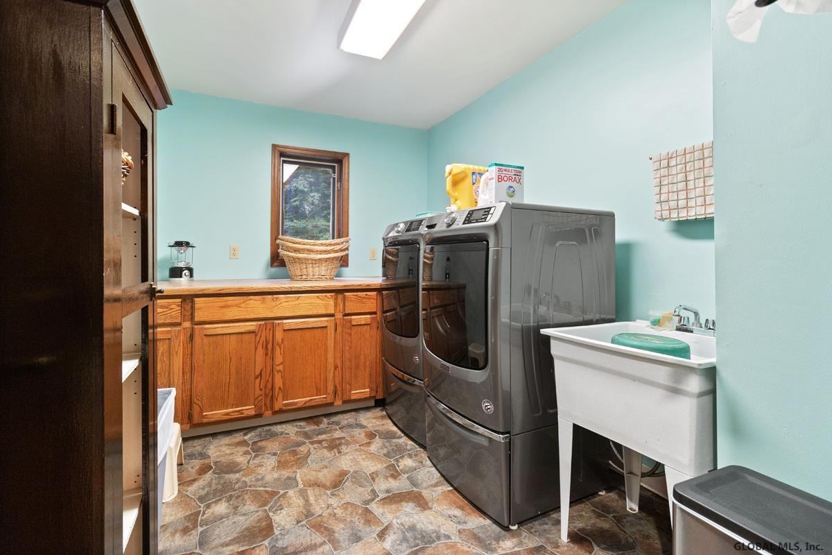 21 Phillips Road Stillwater, NY 12170 - Photo 22 of 49 Photo 23