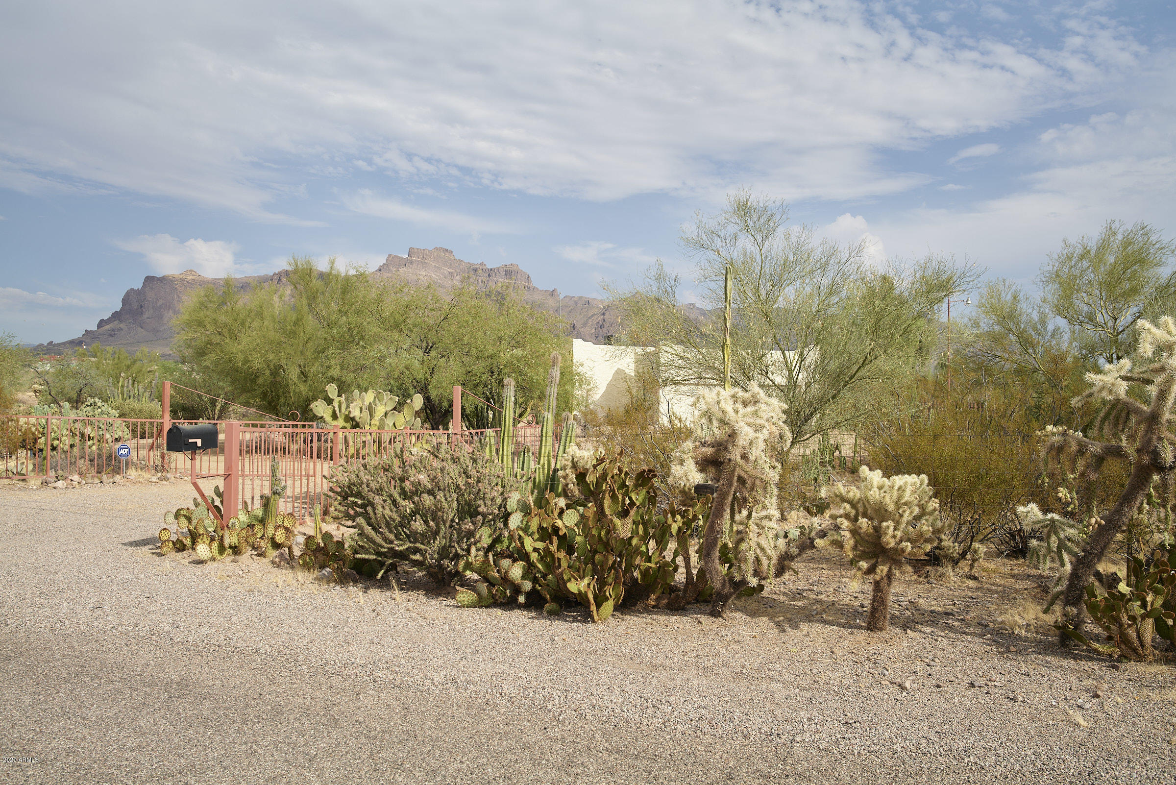 265 South Arroya Road Apache Junction, AZ 85119 - Photo 19 of 74 265 S Arroya Rd - 0130