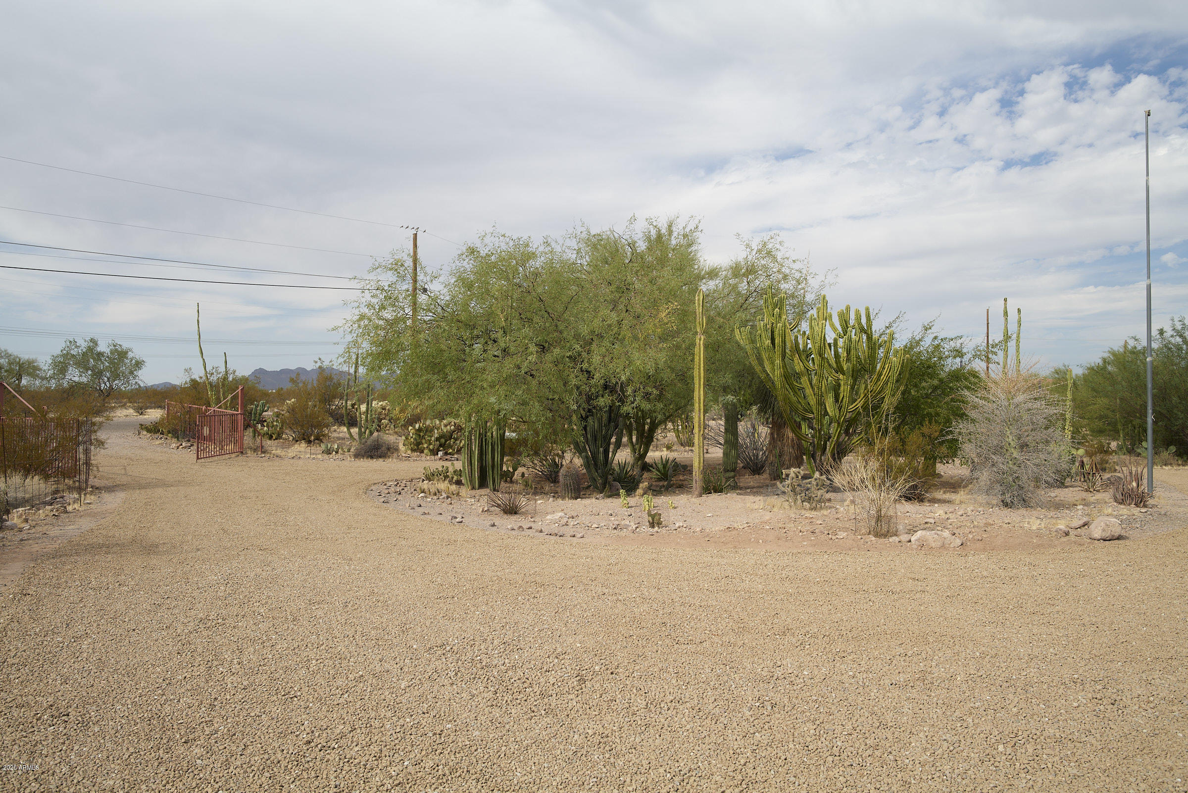 265 South Arroya Road Apache Junction, AZ 85119 - Photo 6 of 74 265 S Arroya Rd - 0103