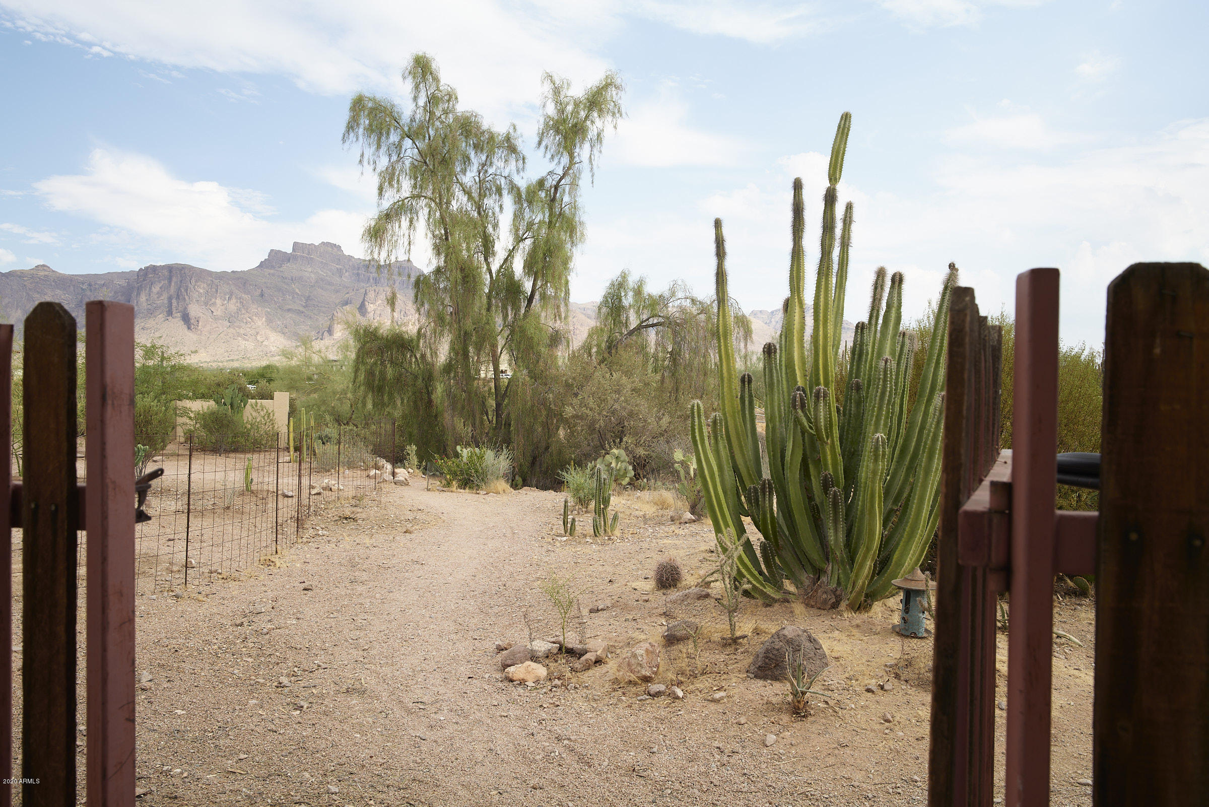 265 South Arroya Road Apache Junction, AZ 85119 - Photo 8 of 74 265 S Arroya Rd - 0105