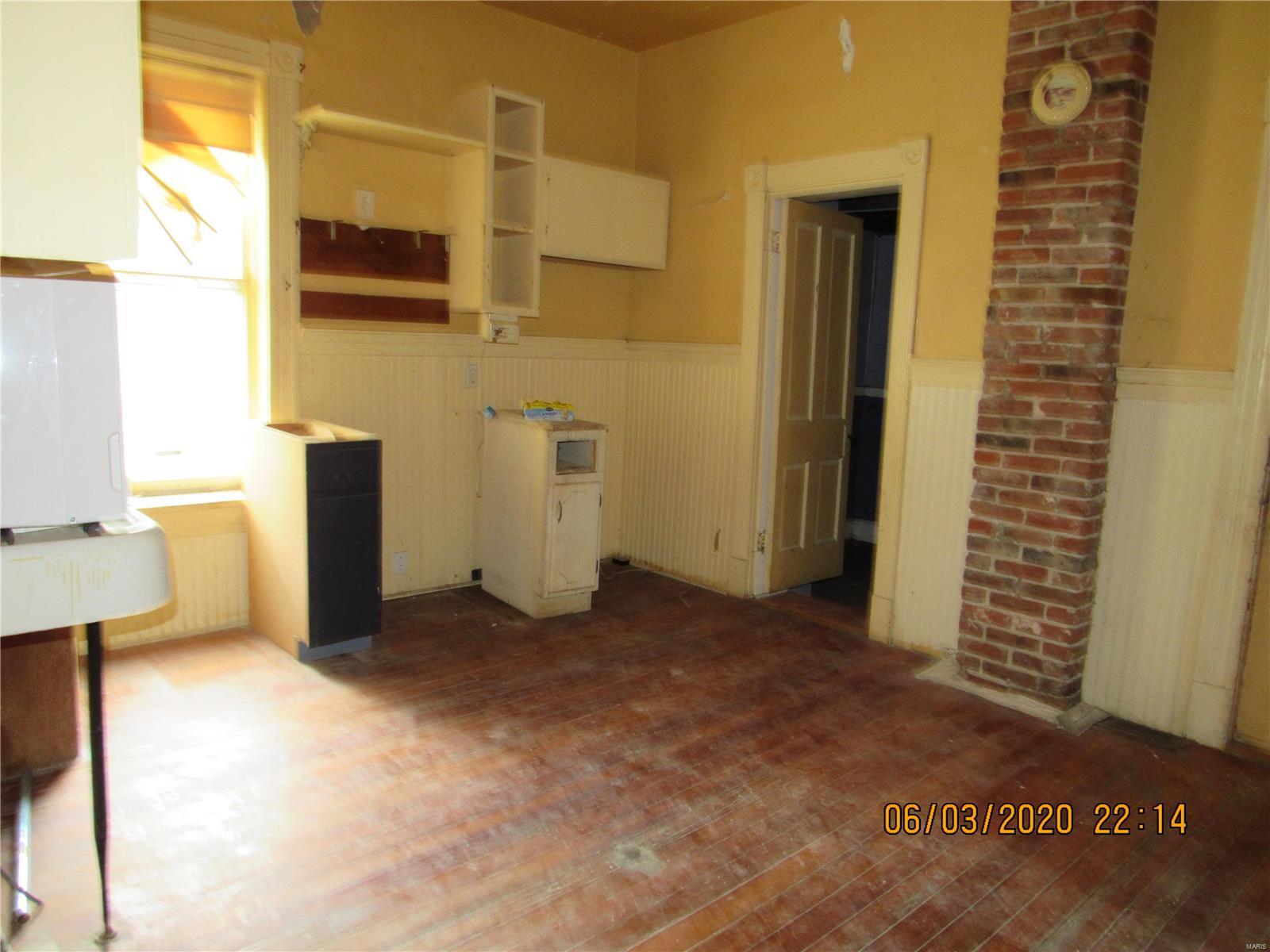 810 Union Street Alton, IL 62002 - Photo 5 of 11 Gallery Image 5