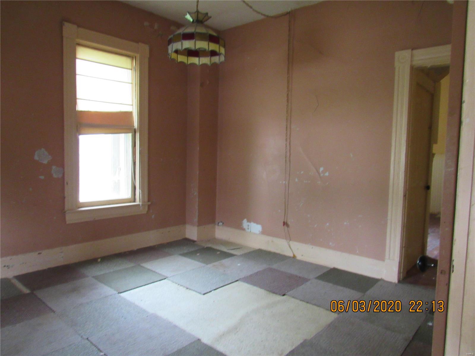 810 Union Street Alton, IL 62002 - Photo 7 of 11 Gallery Image 7
