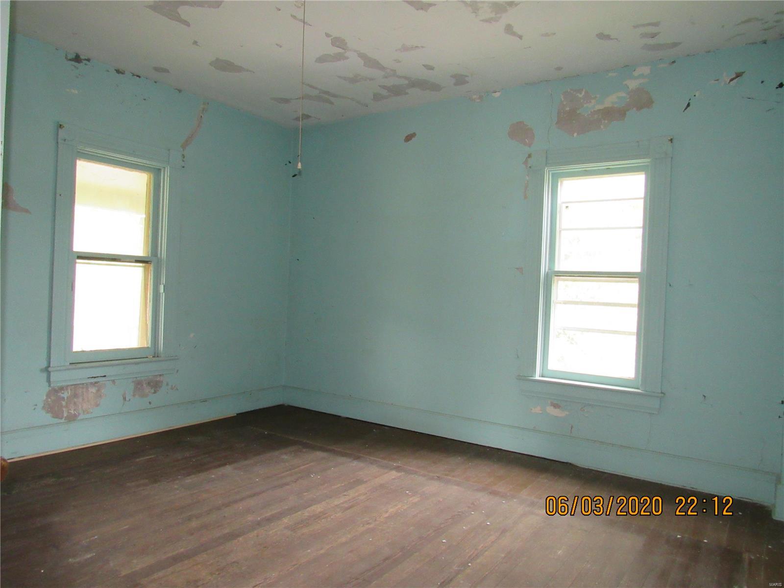 810 Union Street Alton, IL 62002 - Photo 10 of 11 Gallery Image 10