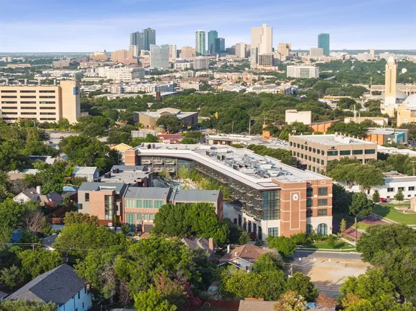 $5,580,000 | 1221 Dorothy Lane, Unit 5, Fort Worth, TX 76107