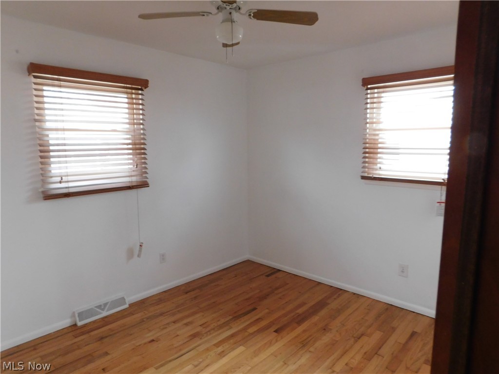 237 Claremont Road Vermilion, OH 44089 - Photo 11 of 22 second bedroom