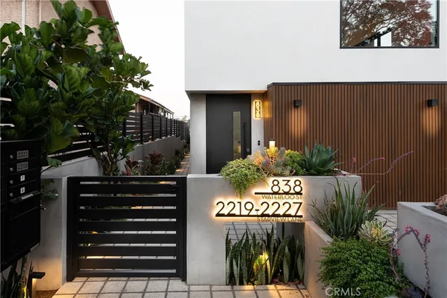 $1,849,000 | 2221 West Starview Lane, Los Angeles, CA 90026