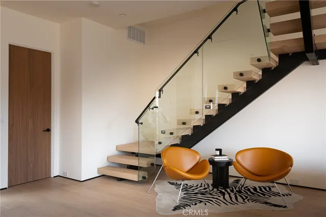 $1,849,000 | 2221 West Starview Lane, Los Angeles, CA 90026