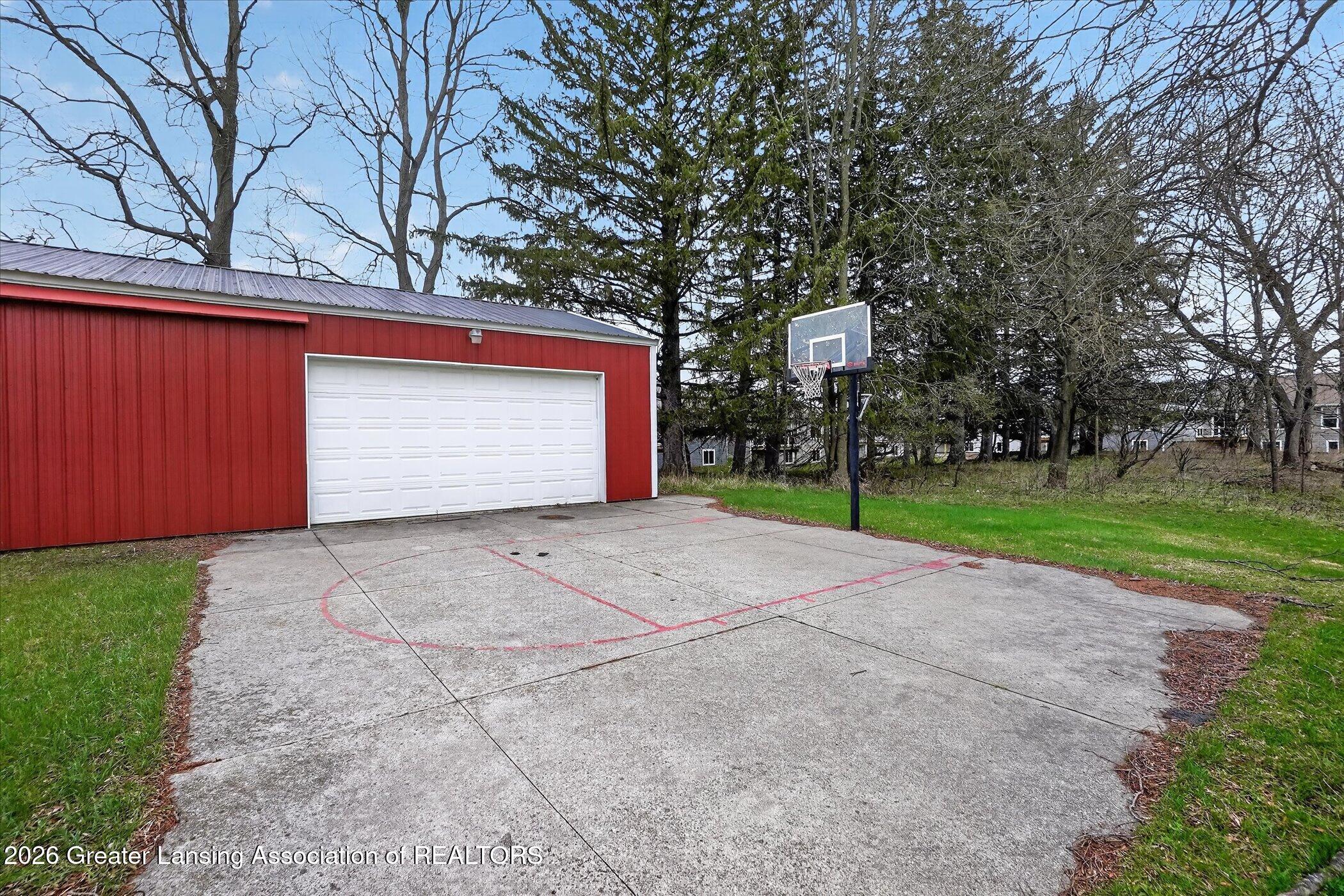 4777 Powell Road Okemos, MI 48864 - Photo 29 of 46 40-4777-Powell-Rd-Okemos-M-48864-WindowS