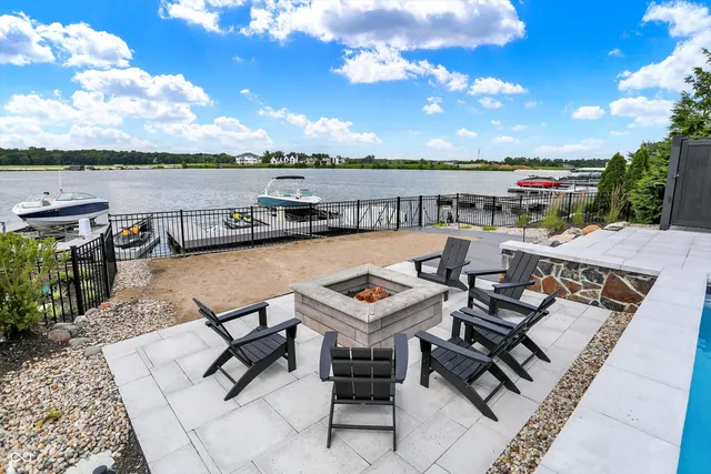 $2,595,000 | 13456 Lake Ridge Lane, Fishers, IN 46055