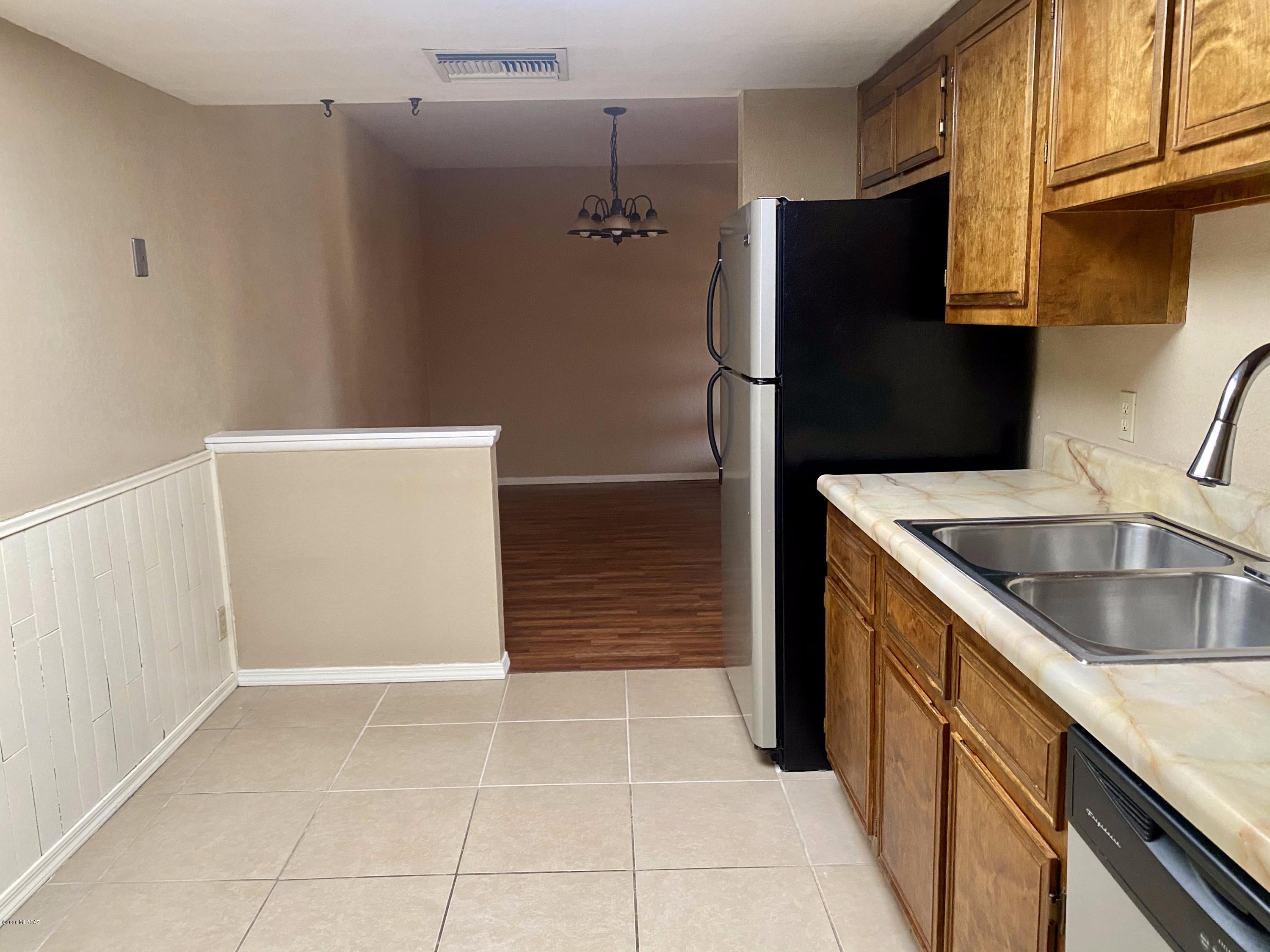 8255 North Oracle Road, Unit 208 Tucson, AZ 85704 - Photo 9 of 15 Gallery Image 9