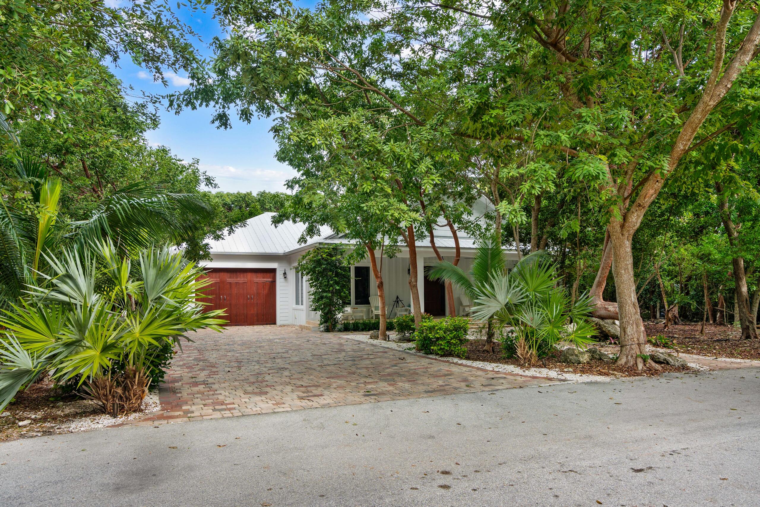 29 Flamingo Hammock Road Islamorada, FL 33036 - Photo 2 of 9 i-LLwPjLq-X5