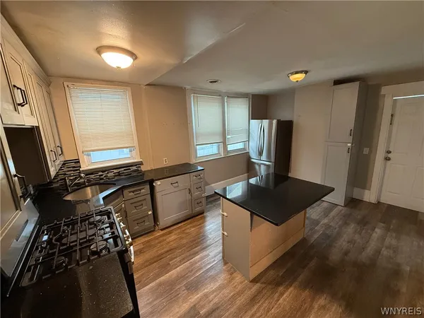 $259,000 | 641 Woodlawn Avenue, Buffalo, NY 14211