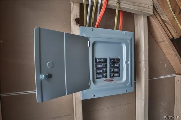 $259,000 | 641 Woodlawn Avenue, Buffalo, NY 14211